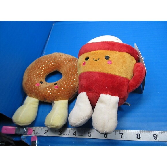Hallmark Better Together Doughnut and Latte Magnetic Plush Set w/Tag - Picture 6 of 7